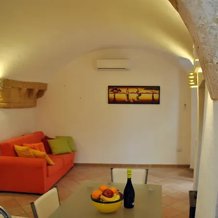 Dimora Corte Consiglio Bed & Breakfast 3*